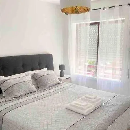 Apartment By The Beach: Sun, And Tranquility Ovar
